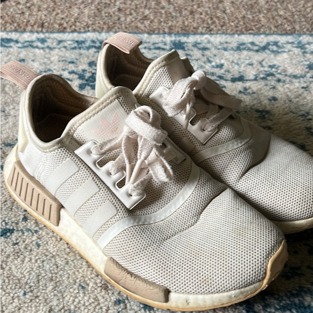 Adidas ultra boost women’s 7.5